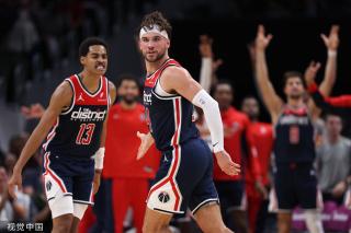 的比赛中 的比赛中