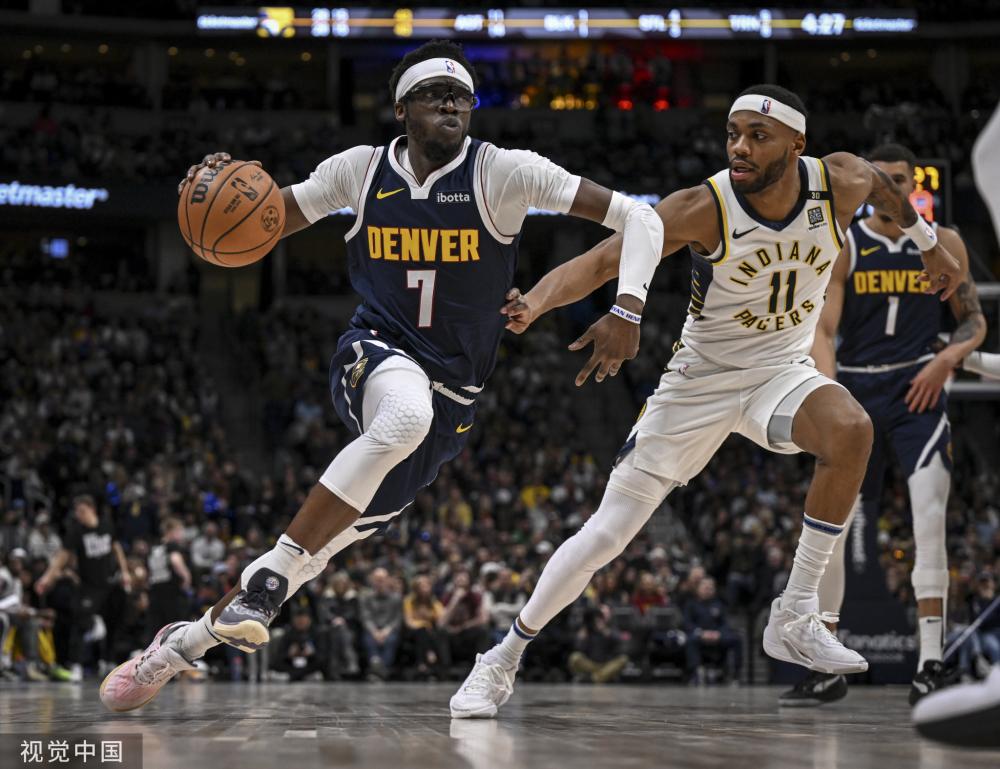 用短传推进 用短传推进