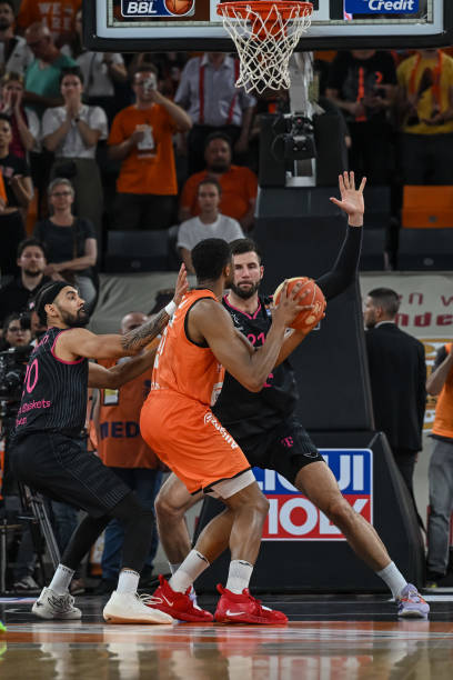 她在对阵欧 她在对阵欧